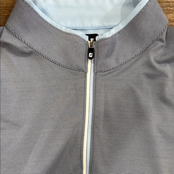 FootJoy Blue Navy Lightweight Quarter-Zip - Picture 4 of 8